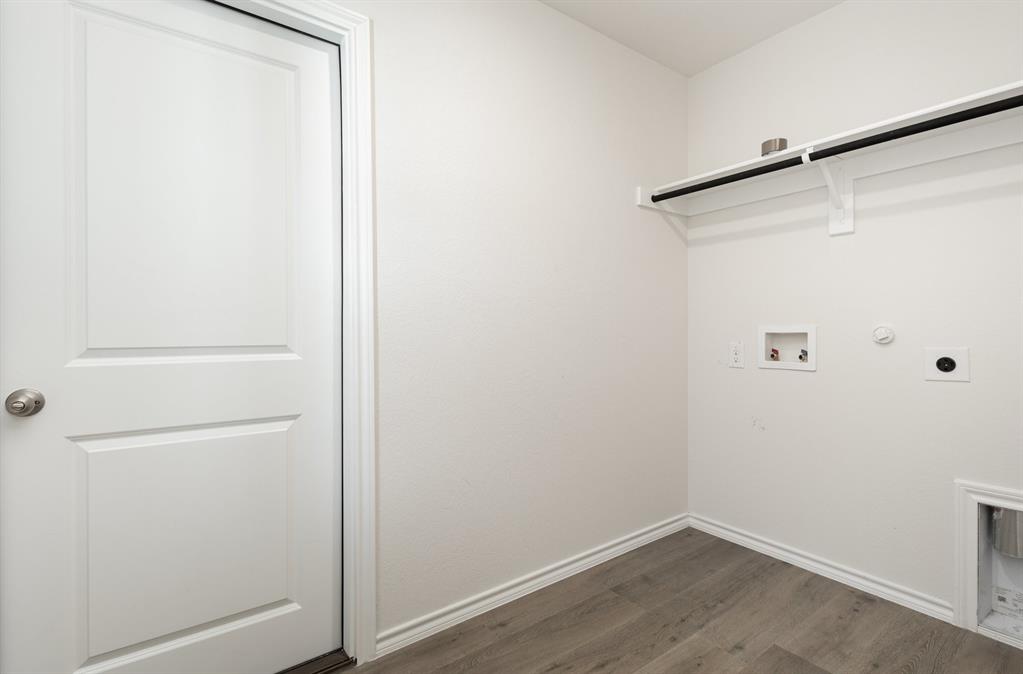 Magnolia Ph 10 - Residential