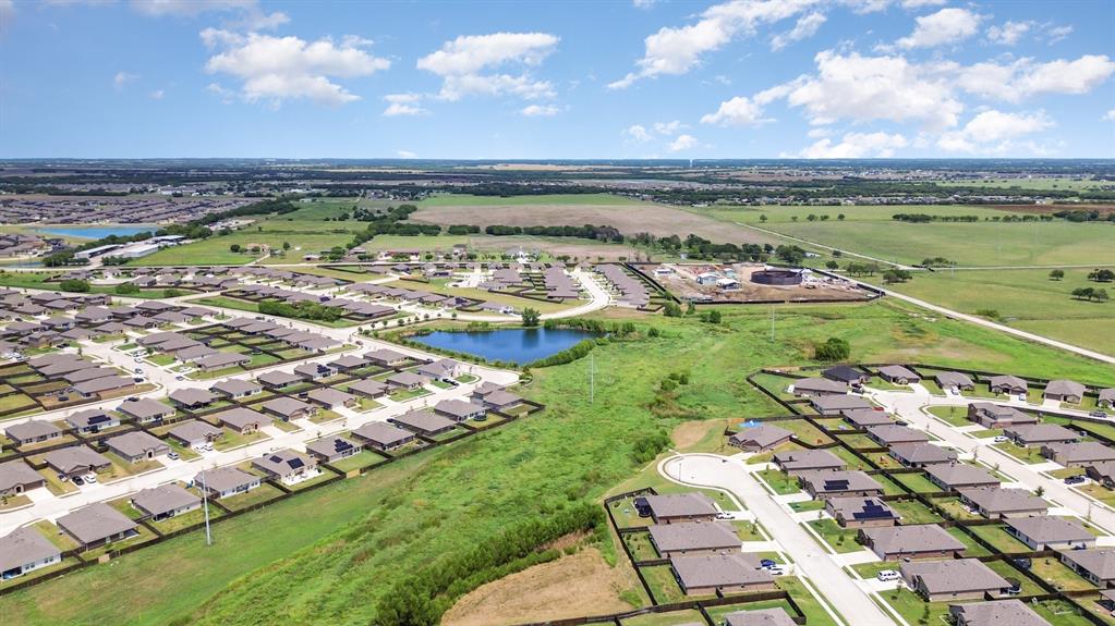 Magnolia Ph 10 - Residential