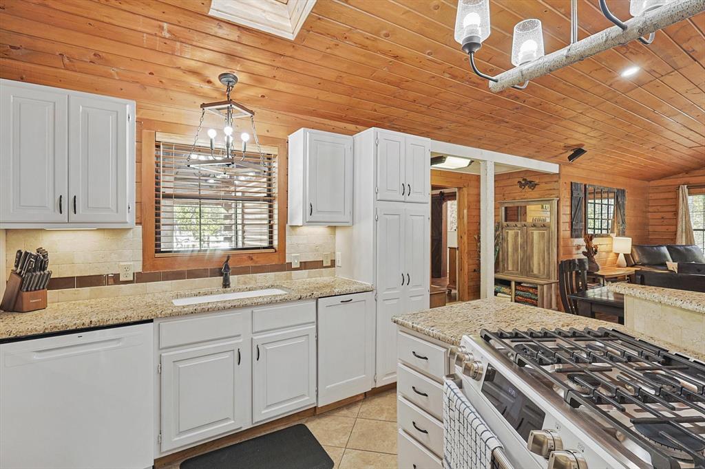 J Wilcox Surv #50 Abs #1710 - Residential