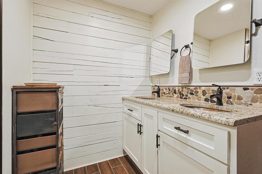 J Wilcox Surv #50 Abs #1710 - Residential