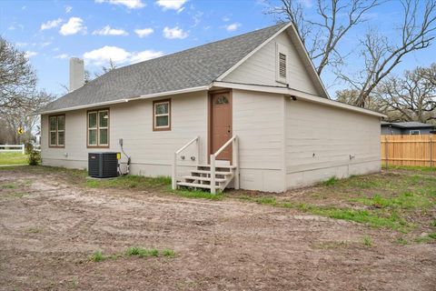 Tiny photo for 200 Roberts Road, Teague, TX 75860 (MLS # 21200752)