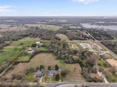 Tiny photo for 200 Roberts Road, Teague, TX 75860 (MLS # 21200752)