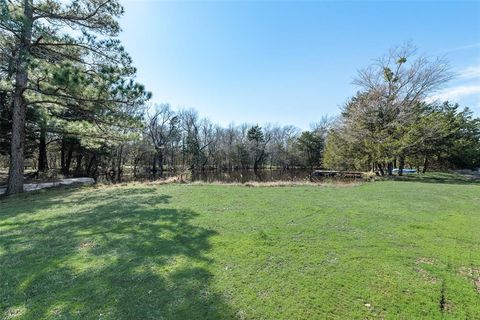 A home in Lone Oak