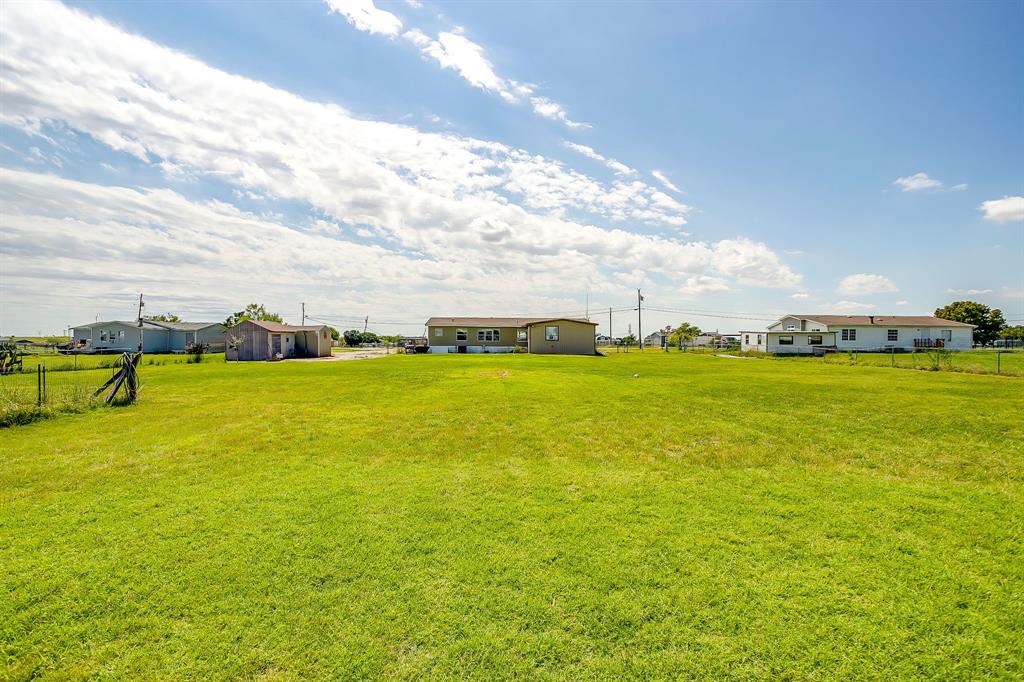 5900 Wild Berry Trail