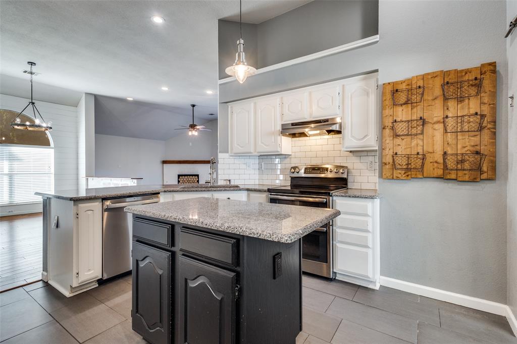 Lake Forest Garden Home Ph 1 - Residential