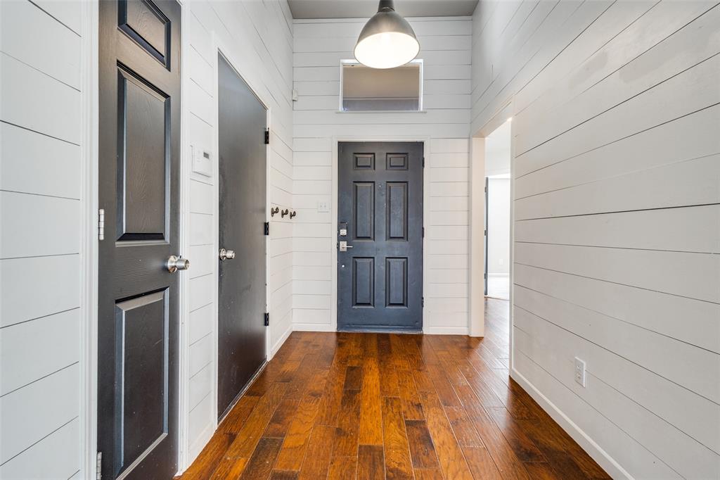 Lake Forest Garden Home Ph 1 - Residential