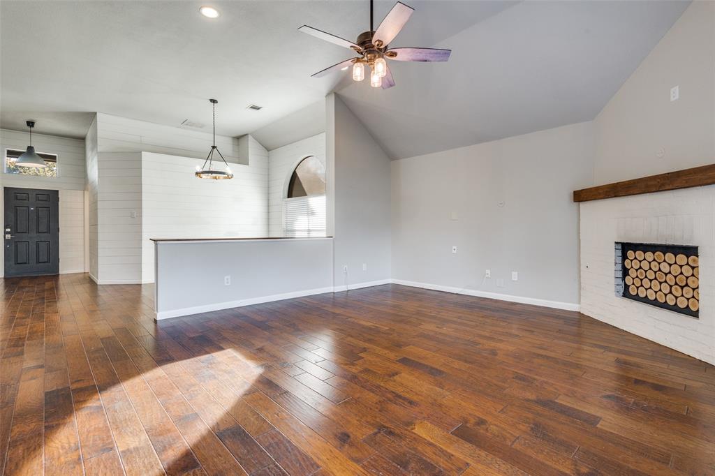 Lake Forest Garden Home Ph 1 - Residential