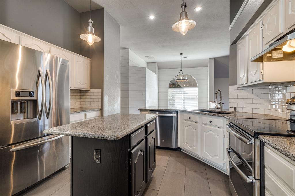 Lake Forest Garden Home Ph 1 - Residential