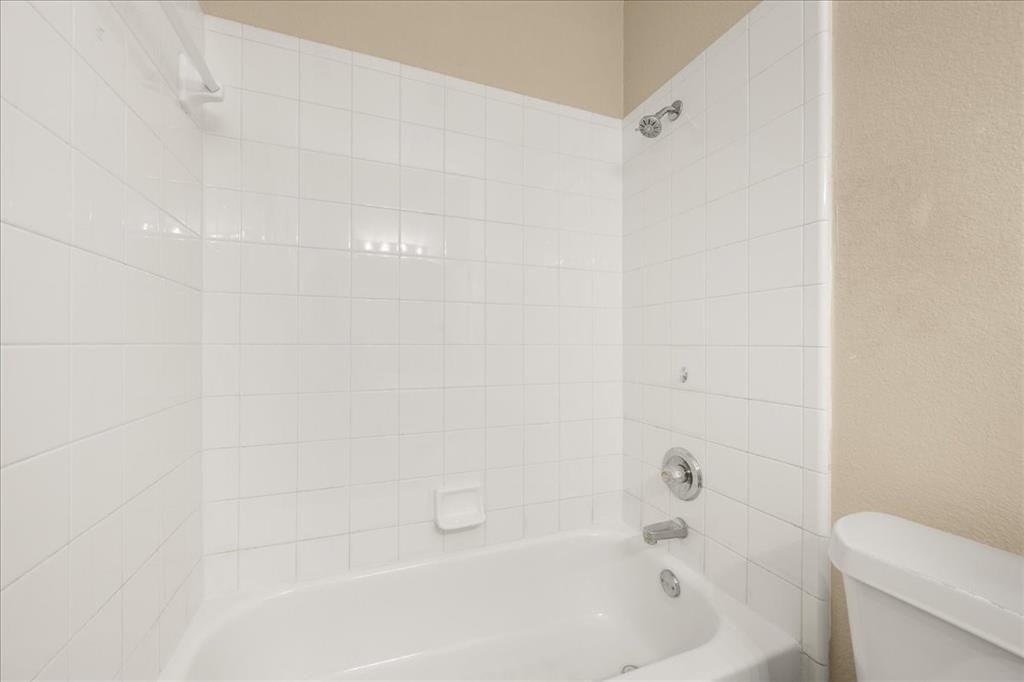 Lynn Creek Village Add - Residential