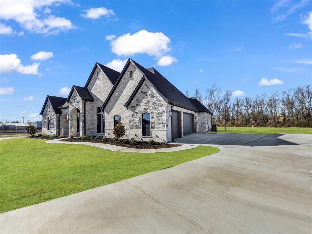213 Desperado Court