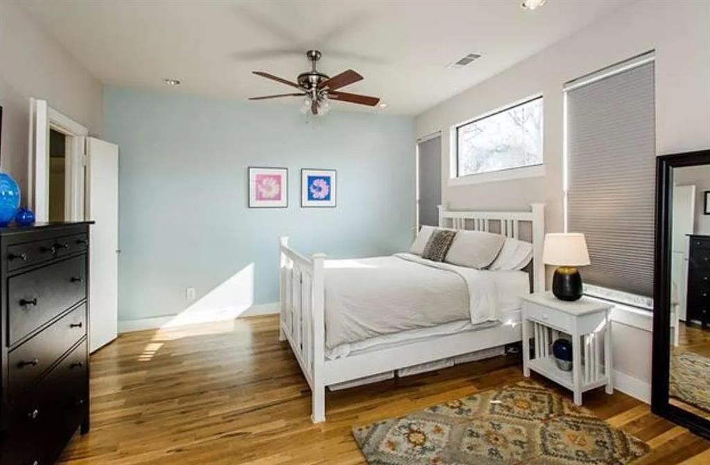 Thirty9thirty Condos - Residential