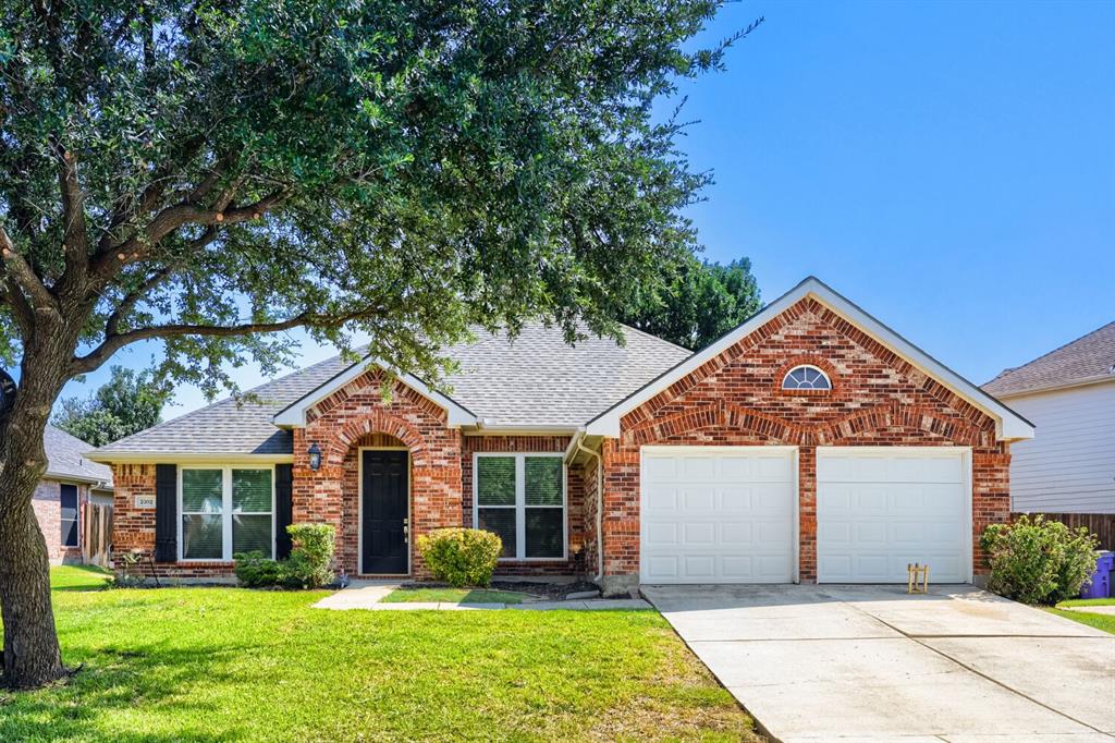 2302 Hodges Place