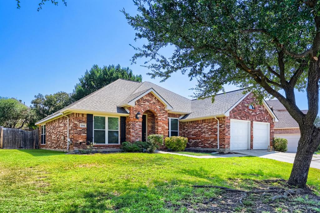 Photo of 2302 Hodges Place, Mansfield, TX 76063 (MLS # 21370347)