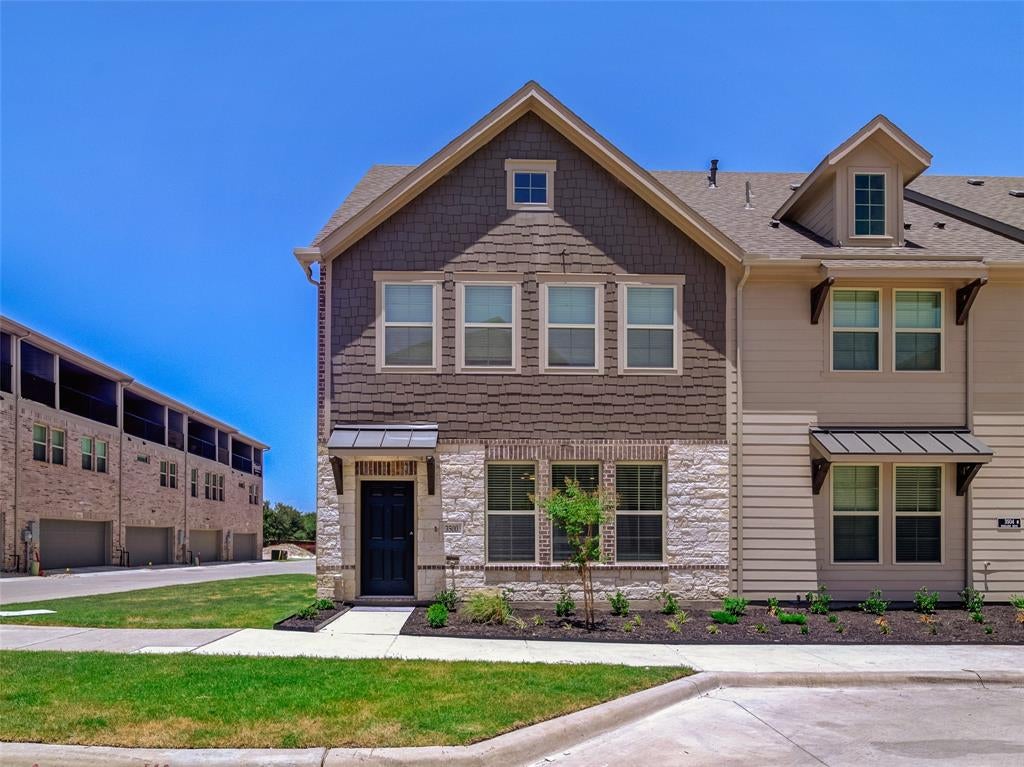 3500 Kingsland Drive