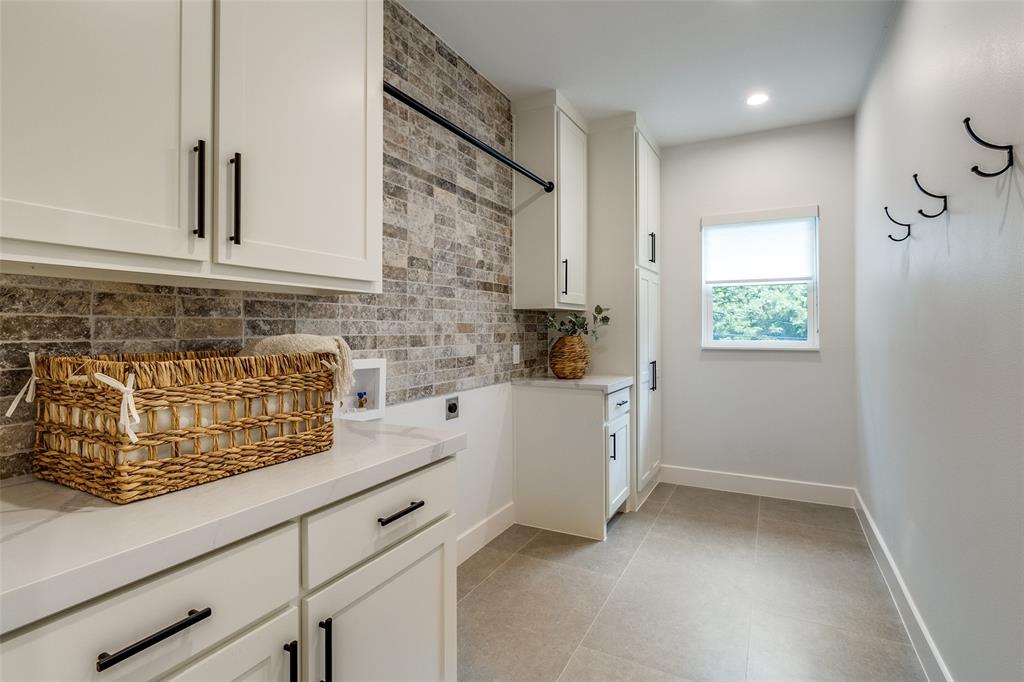 Casa Linda Estates - Residential