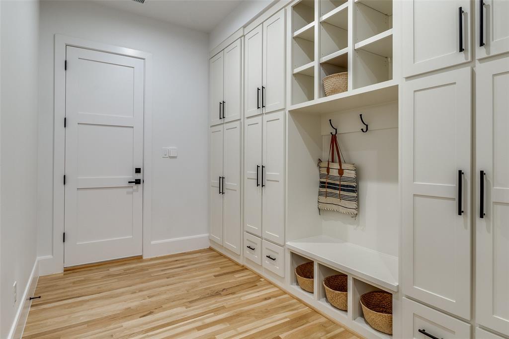 Casa Linda Estates - Residential