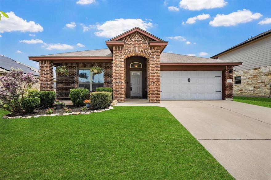 This Home Qualifies For $0 Down USDA Financing W.A.C. 
With 2047 SqFt this 3 Bedroom, 2 Bath, 2 Living Areas, open concept home with a separate office space has it all! Isolated primary. Rear patio was professionally enclosed, complete with HVAC making it an ideal office space or flex room. 
The backyard is lined with mature crepe myrtles and the front yard is beautifully landscaped.  
Zoned for Park Hill Elementary in Midway ISD, don't miss your opportunity to see it today!