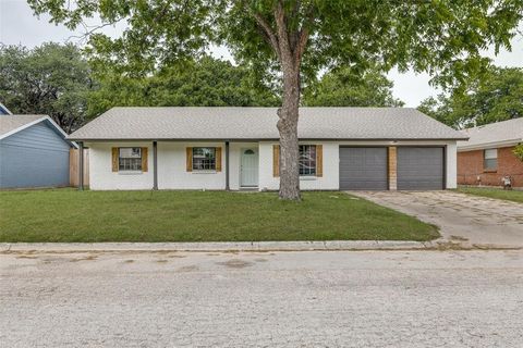 324 Deer Creek Road Everman TX 76140