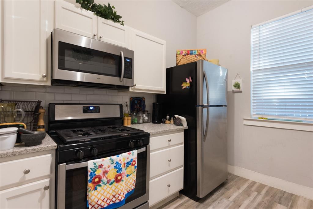 Dallas Land & Loan 02 - Residential