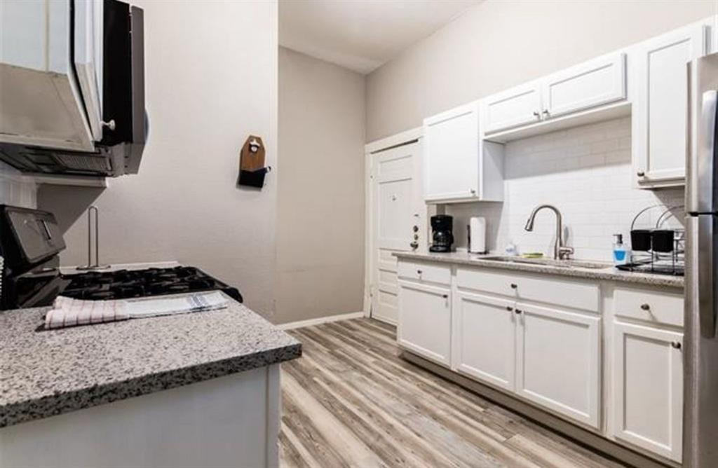 Dallas Land & Loan 02 - Residential