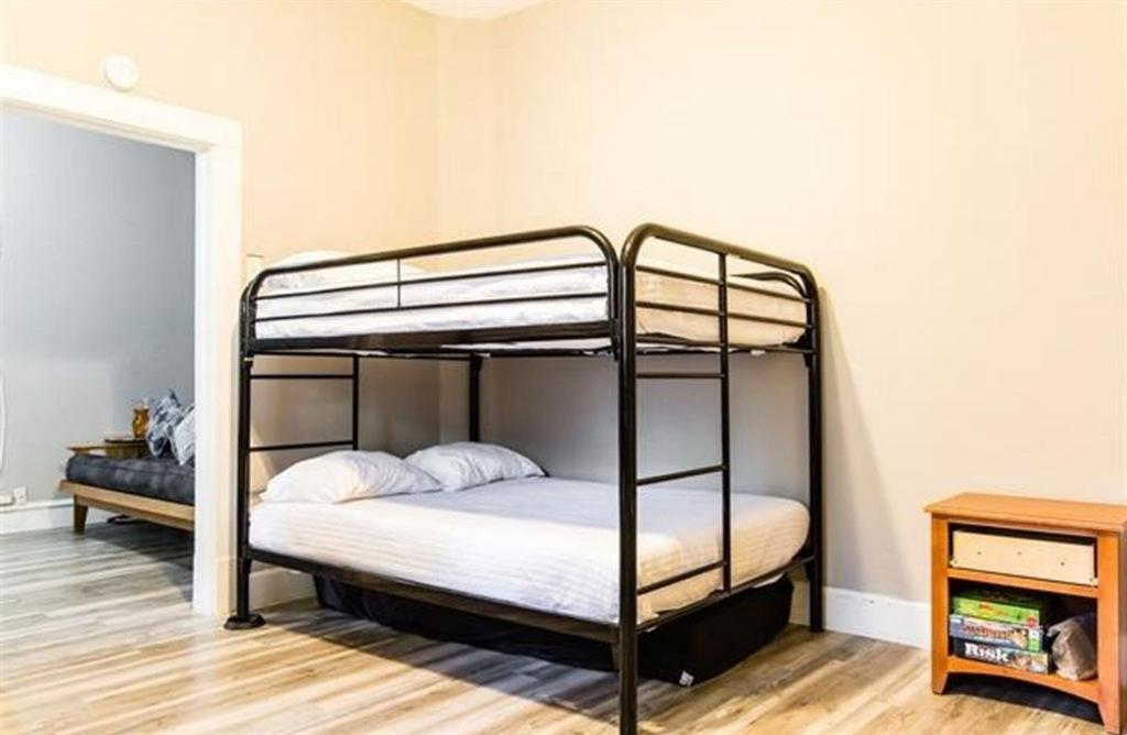 Dallas Land & Loan 02 - Residential