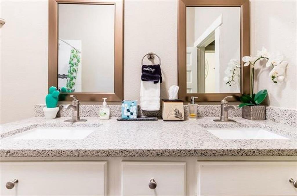 Dallas Land & Loan 02 - Residential