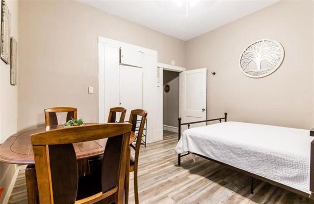 Dallas Land & Loan 02 - Residential