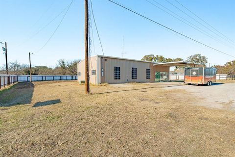 21963 N US Highway 281 Stephenville TX 76401