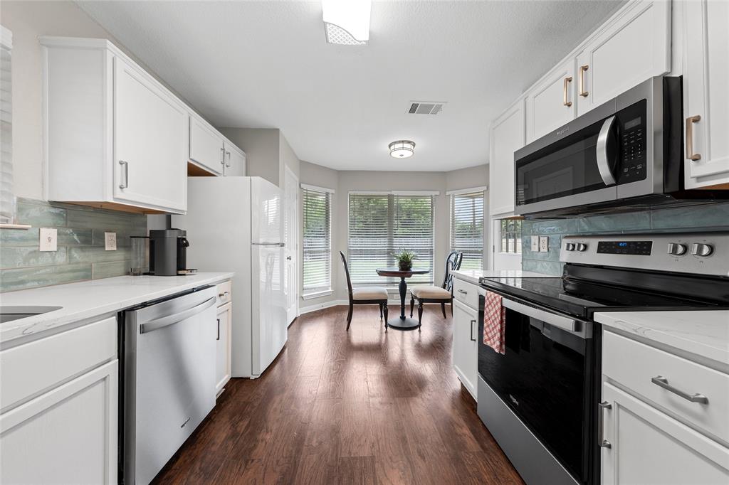 10124 Bunting Drive