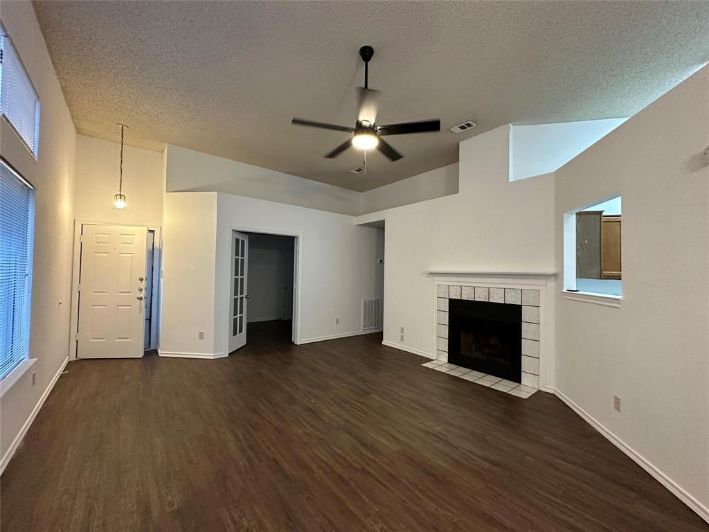 1147 Seneca Place