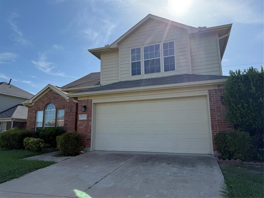 Photo of 8212 Tavaros Drive, Plano, TX 75024 (MLS # 21385280)