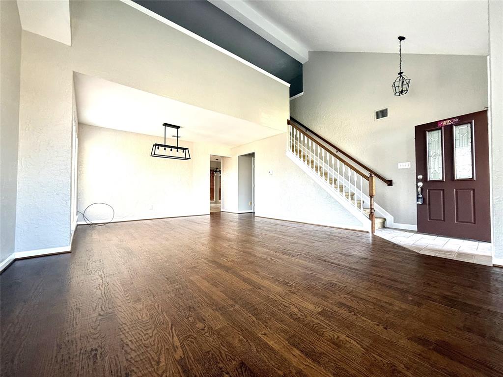 8212 Tavaros Drive