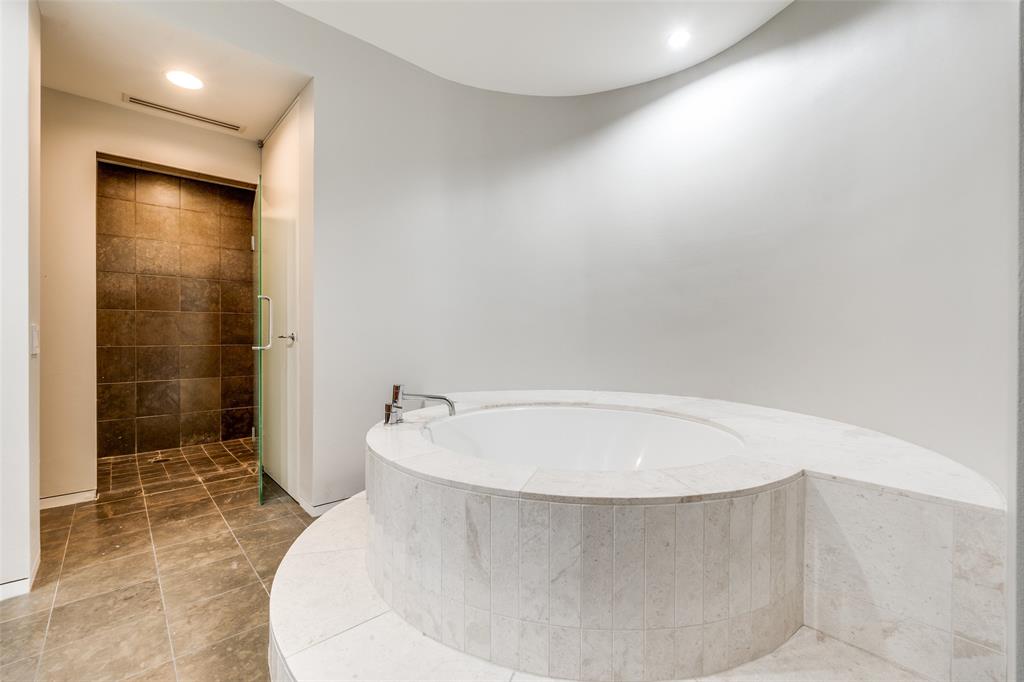 W Residences - Residential Lease