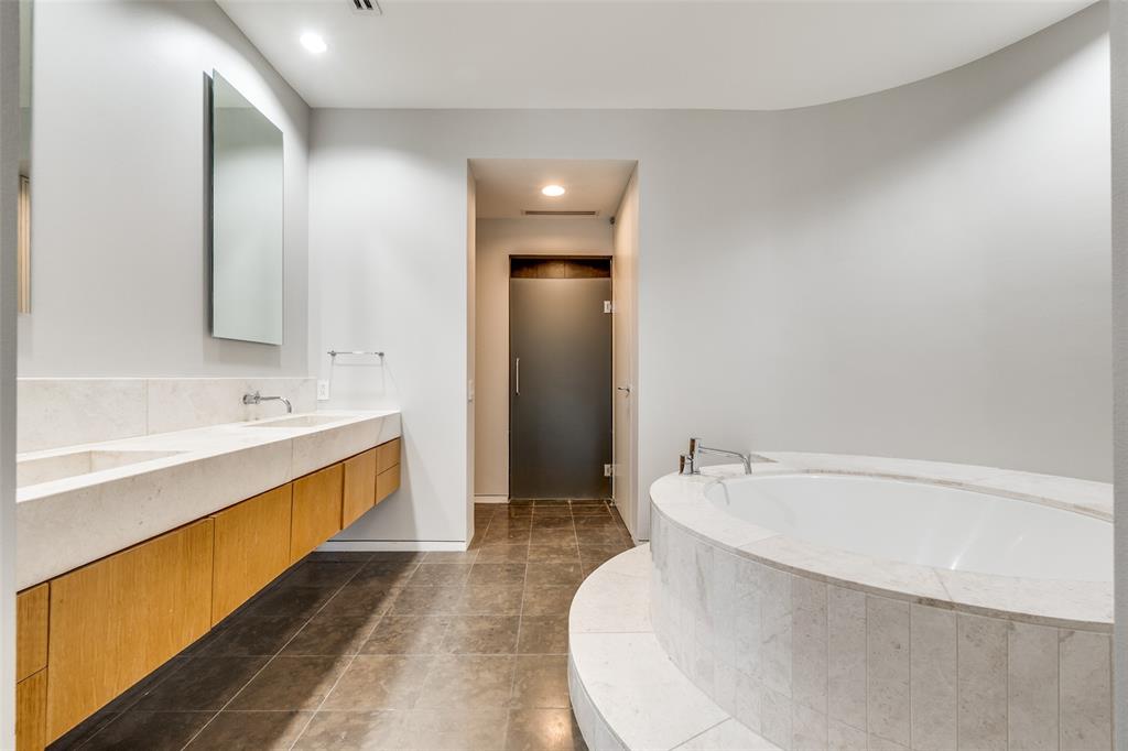 W Residences - Residential Lease