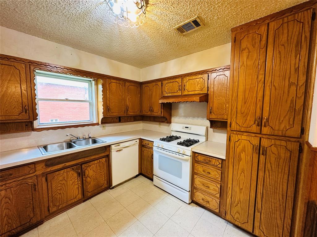 Benbrook Lakeside Add - Residential