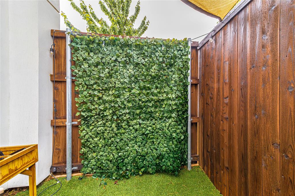 2001 N Prairie Condos - Residential