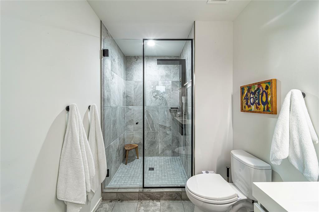 2001 N Prairie Condos - Residential