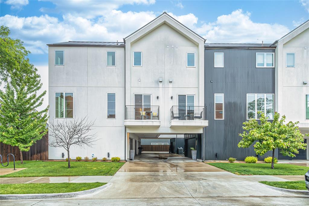 2001 N Prairie Condos - Residential