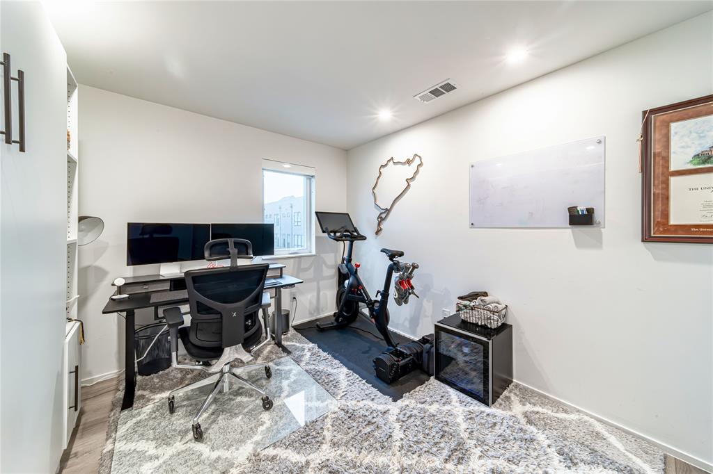 2001 N Prairie Condos - Residential