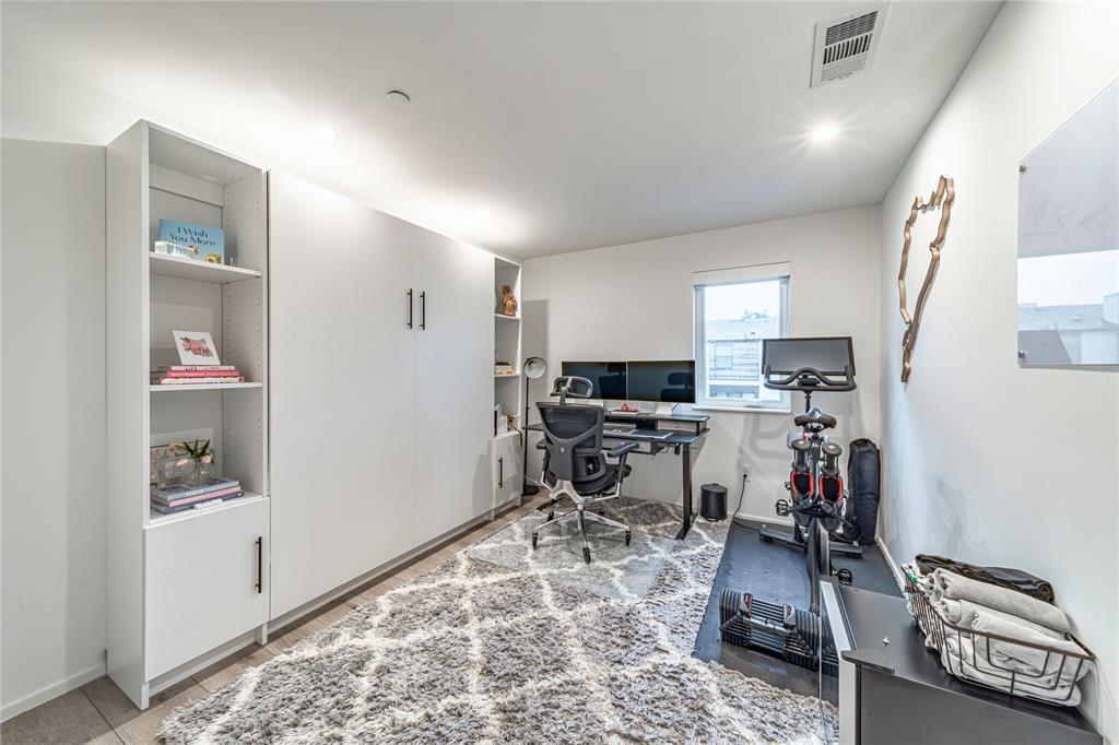 2001 N Prairie Condos - Residential