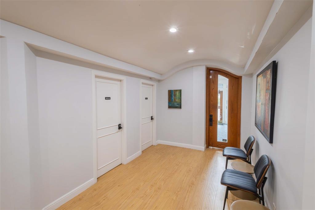 Murphy & Bolanz - Commercial Lease