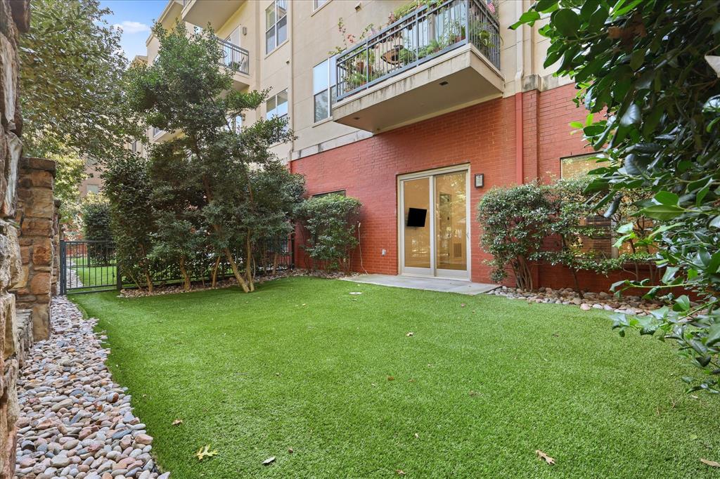 Mercer Square Condo - Residential