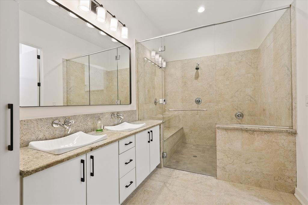 Mercer Square Condo - Residential