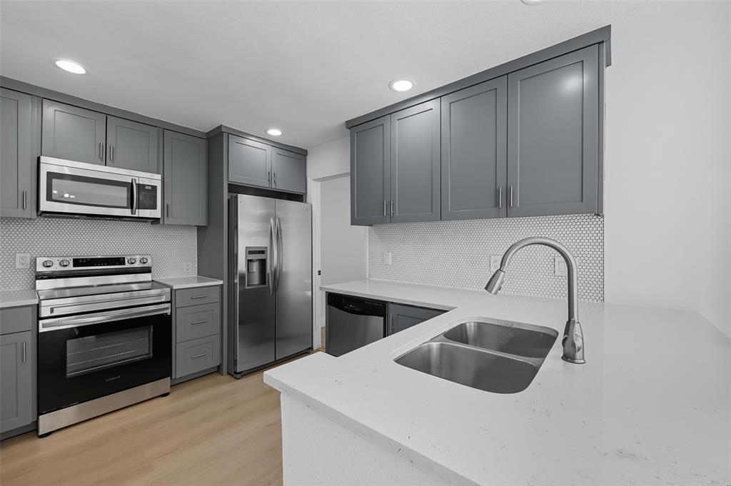 2206 Meadowstone Drive