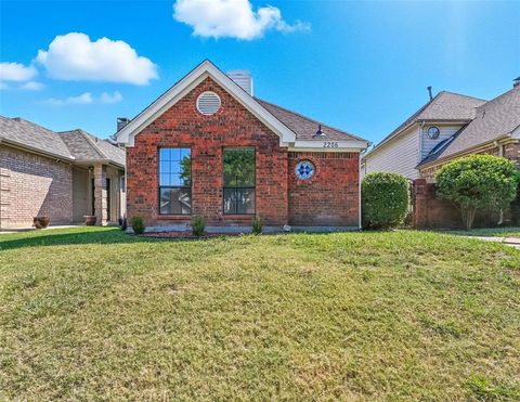2206 Meadowstone Drive Carrollton TX 75006