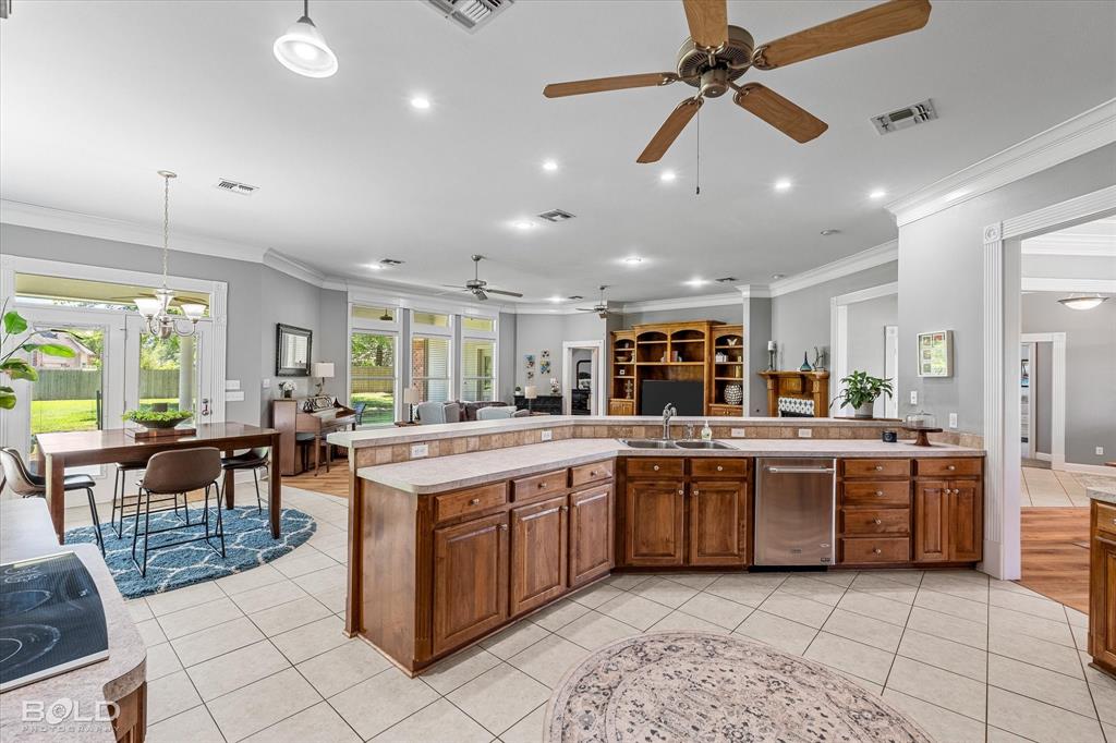 Haughton, Louisiana 71037, United States, 4 Bedrooms Bedrooms, ,3 BathroomsBathrooms,Residential,Active,129556