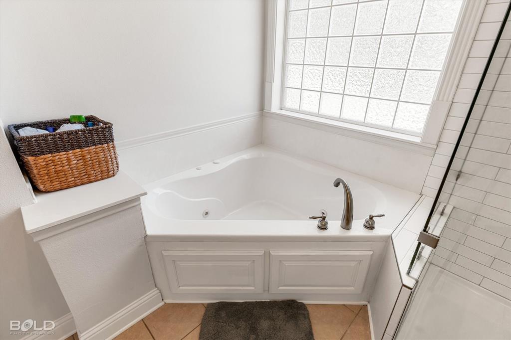 Haughton, Louisiana 71037, United States, 4 Bedrooms Bedrooms, ,3 BathroomsBathrooms,Residential,Active,129556