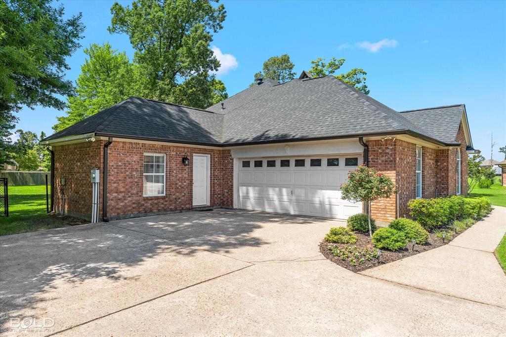 Haughton, Louisiana 71037, United States, 4 Bedrooms Bedrooms, ,3 BathroomsBathrooms,Residential,Active,129556