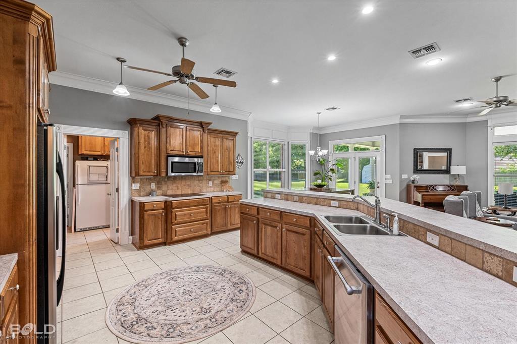 Haughton, Louisiana 71037, United States, 4 Bedrooms Bedrooms, ,3 BathroomsBathrooms,Residential,Active,129556