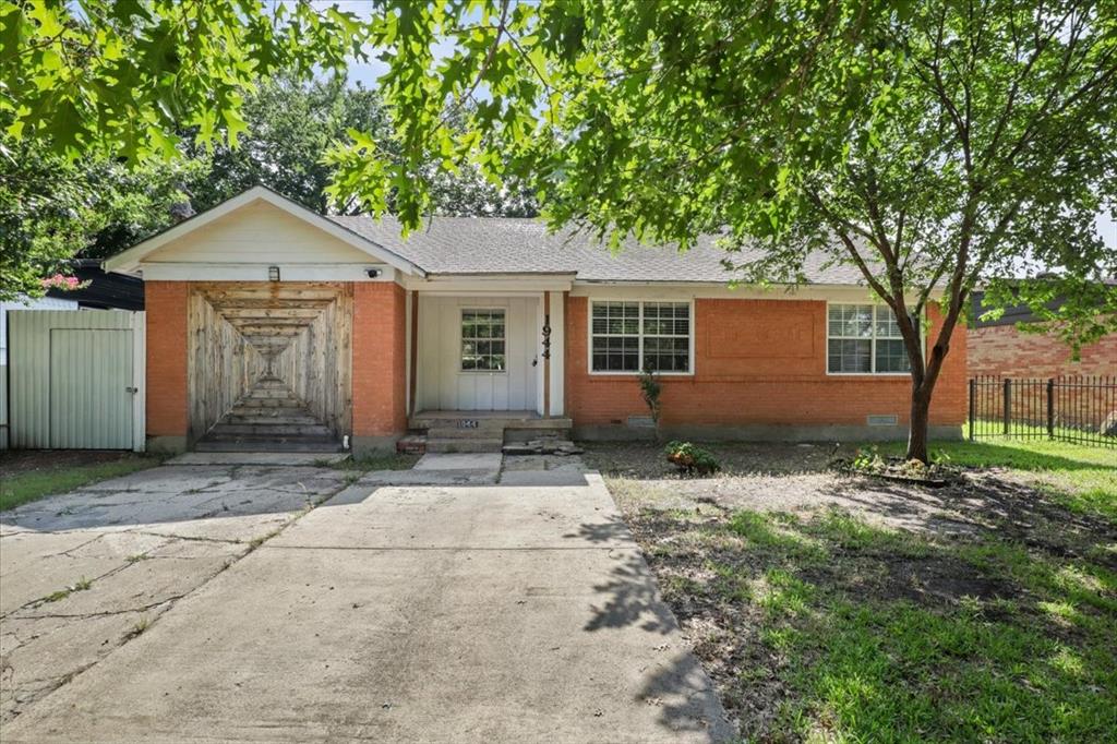 1944 Alhambra Street